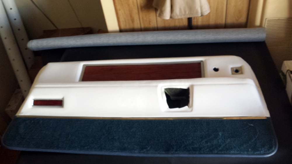 (image for) 1968 CADILLAC COUPE DEVILLE DOOR PANEL LH CALL FOR PRICE