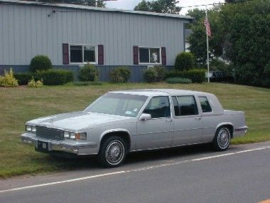 (image for) 1987 75 Sedan Cadillac Fleetwood